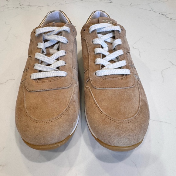 Women’s Tan Paul Green Sneekers